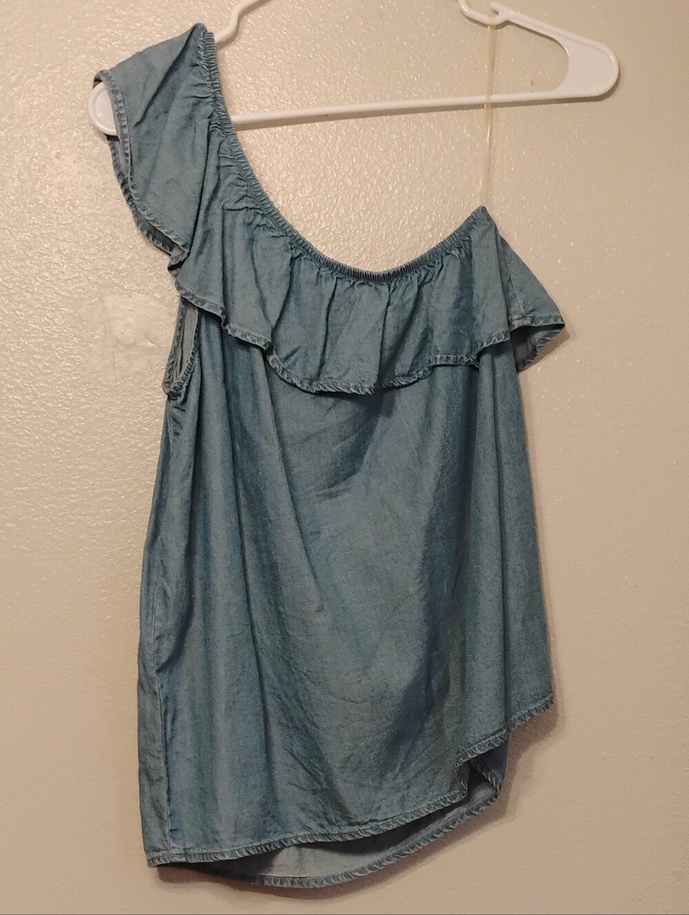 Old Navy Women’s One Shoulder Ruffle Top Size S Blue Chambray Lyocell Boho